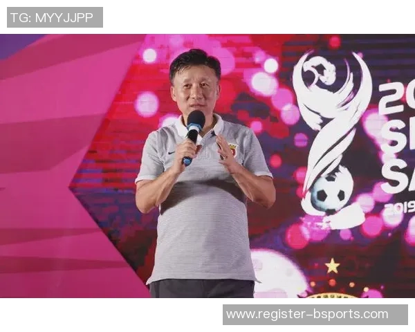 北京足球队心理素质引发热议球迷与专家各执己见的争论分析