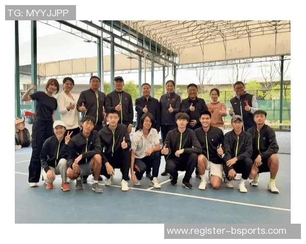 聚焦重庆网球队灵活应对挑战与欧冠足球的精彩对决