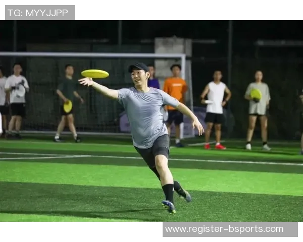 西安飞盘队意识争议引发热议球员与教练的观点碰撞与思考实时数据 西安飞盘队意识争议引发热议球员与教练的观点碰撞与思考实时数据